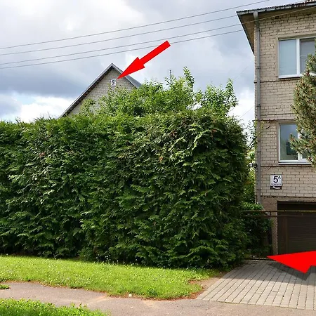 5a Apartment *